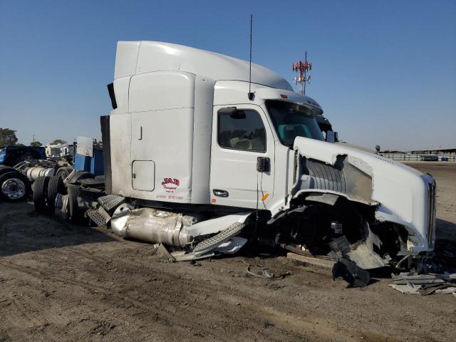  Salvage Peterbilt 579