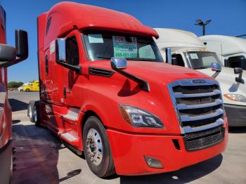  Salvage Freightliner Cascadia 1