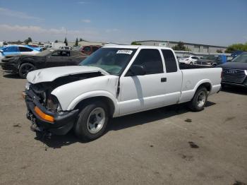  Salvage Chevrolet S-10