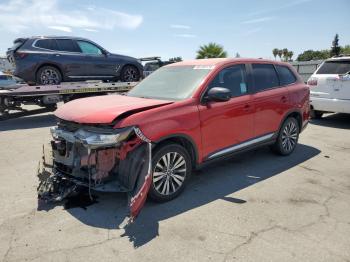  Salvage Mitsubishi Outlander