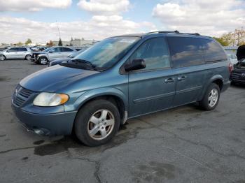  Salvage Dodge Caravan