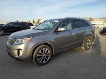  Salvage Kia Sorento