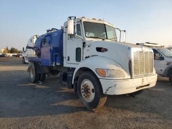  Salvage Peterbilt 330