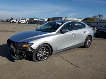  Salvage Mazda 3