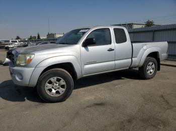  Salvage Toyota Tacoma