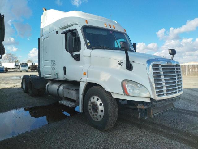  Salvage Freightliner Cascadia 1