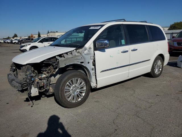  Salvage Chrysler Minivan