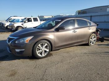  Salvage Nissan Altima