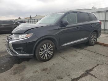  Salvage Mitsubishi Outlander