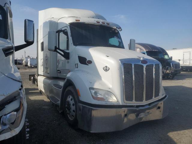  Salvage Peterbilt 579