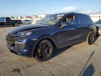  Salvage Porsche Cayenne