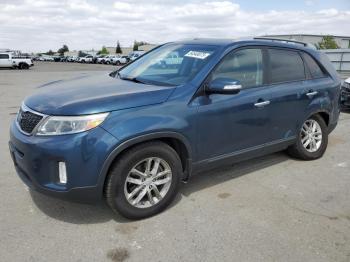  Salvage Kia Sorento