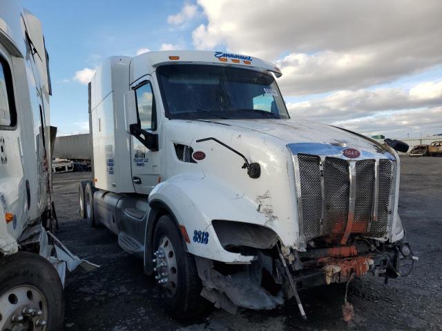  Salvage Peterbilt 579