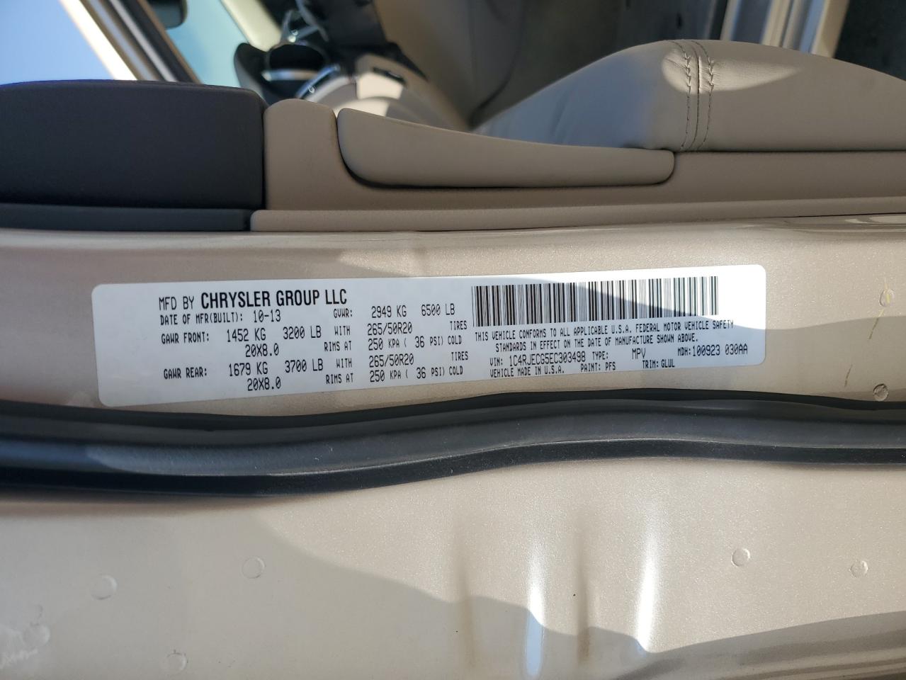 Jeep Grand Cherokee Overland Image 8