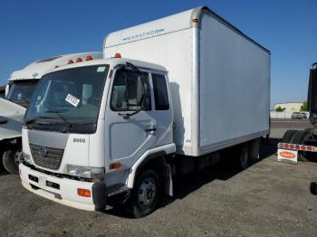  Salvage Nissan Diesel Ud2000