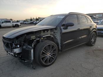  Salvage Porsche Cayenne