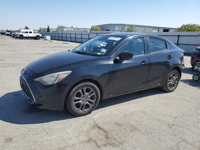  Salvage Toyota Yaris