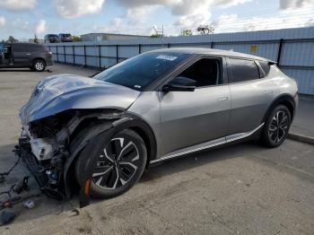  Salvage Kia EV6