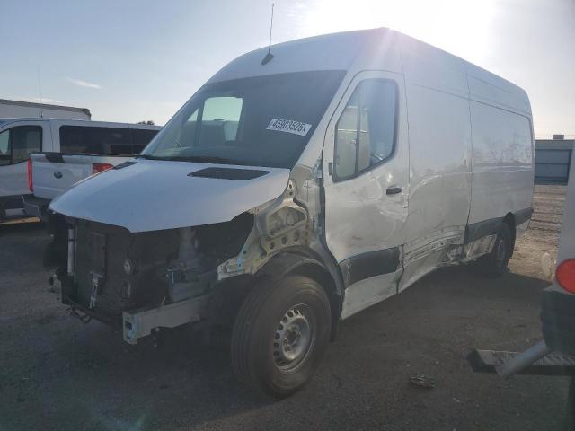  Salvage Mercedes-Benz Sprinter