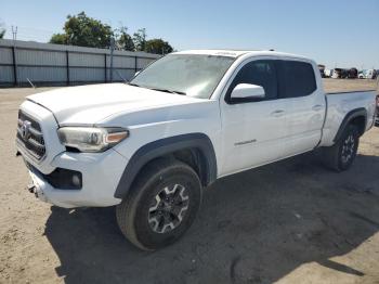  Salvage Toyota Tacoma