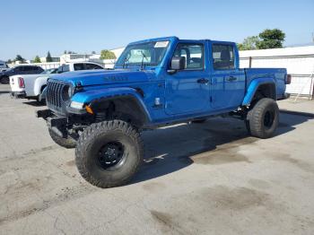  Salvage Jeep Gladiator