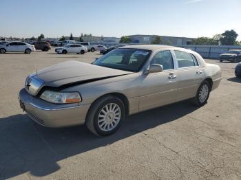  Salvage Lincoln Towncar