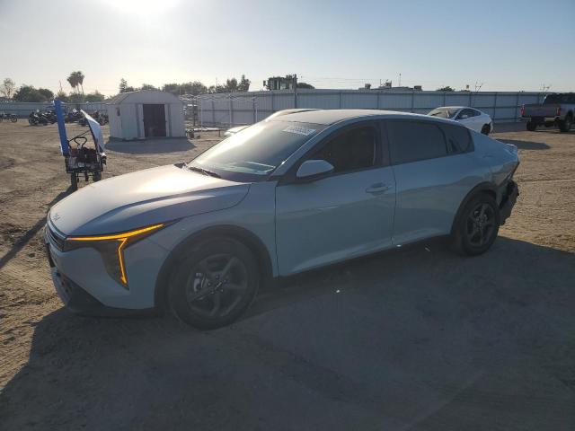 Salvage Kia K4 Lx