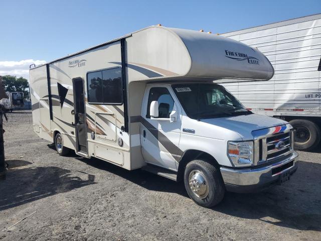  Salvage Thor Motor Home