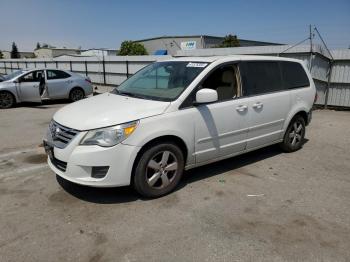  Salvage Volkswagen Routan