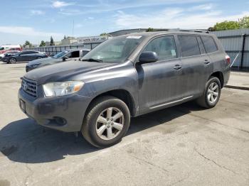  Salvage Toyota Highlander