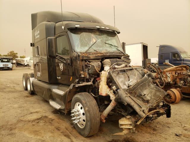  Salvage Peterbilt 579
