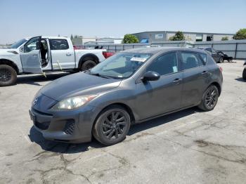  Salvage Mazda 3