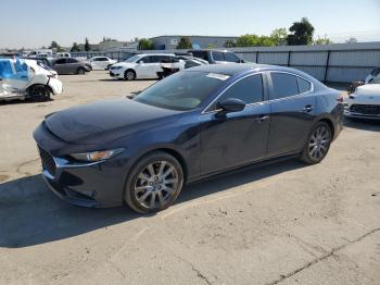  Salvage Mazda 3