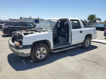  Salvage Chevrolet Avalanche