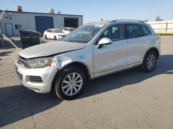  Salvage Volkswagen Touareg