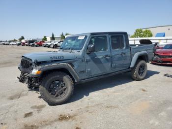  Salvage Jeep Gladiator