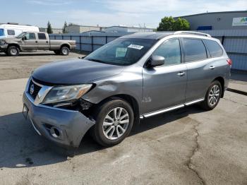  Salvage Nissan Pathfinder