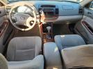 Toyota Camry Le Image 9