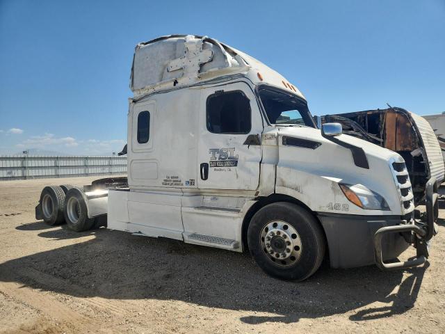  Salvage Freightliner Cascadia 1