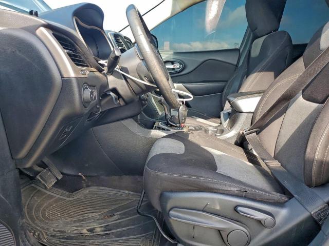 Jeep Grand Cherokee Latitude Image 9