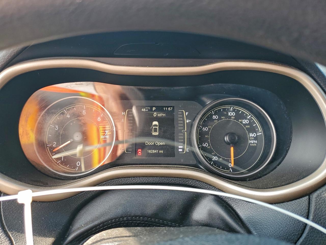 Jeep Grand Cherokee Latitude Image 8