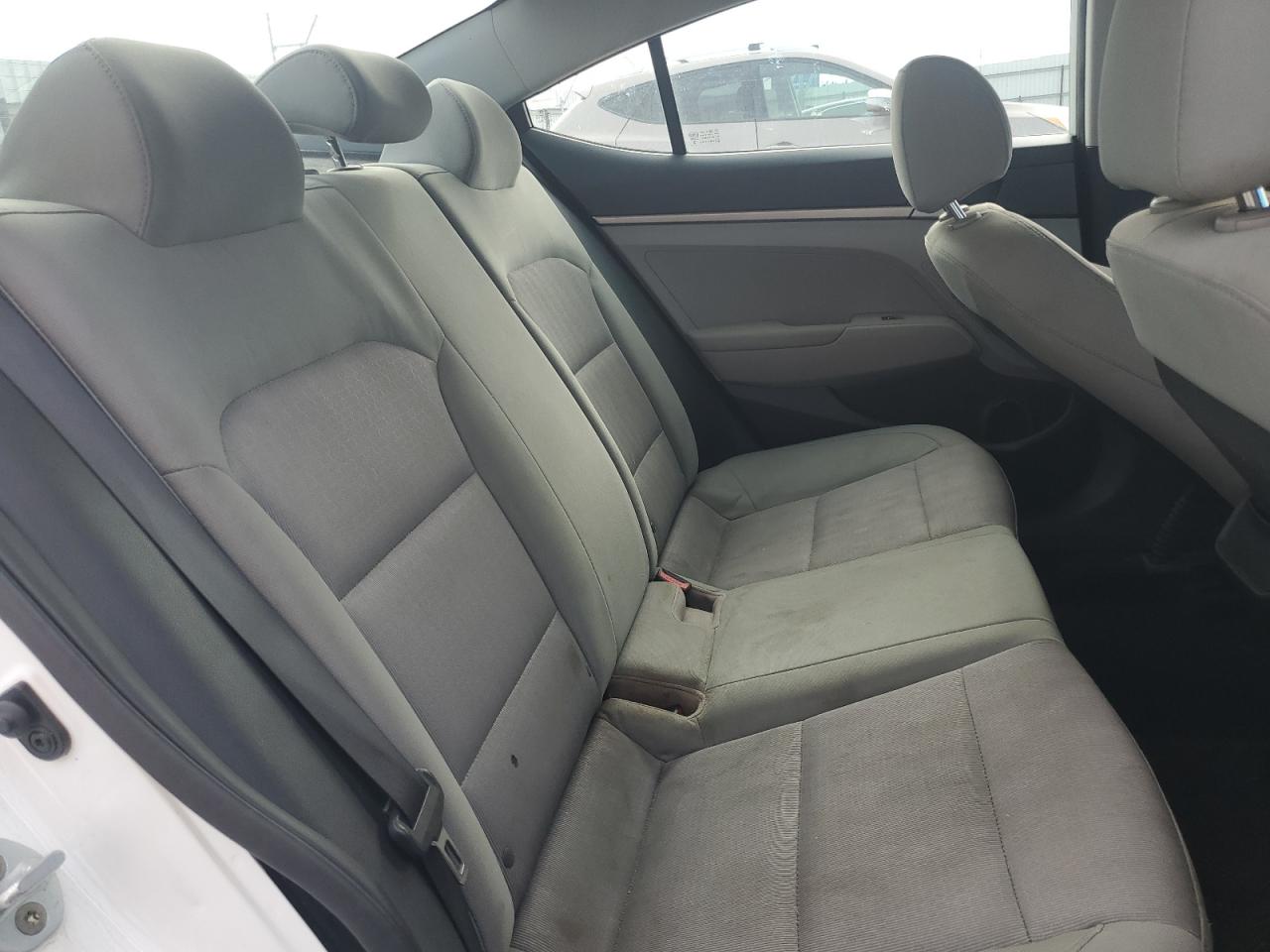 Hyundai ELANTRA Se Image 6