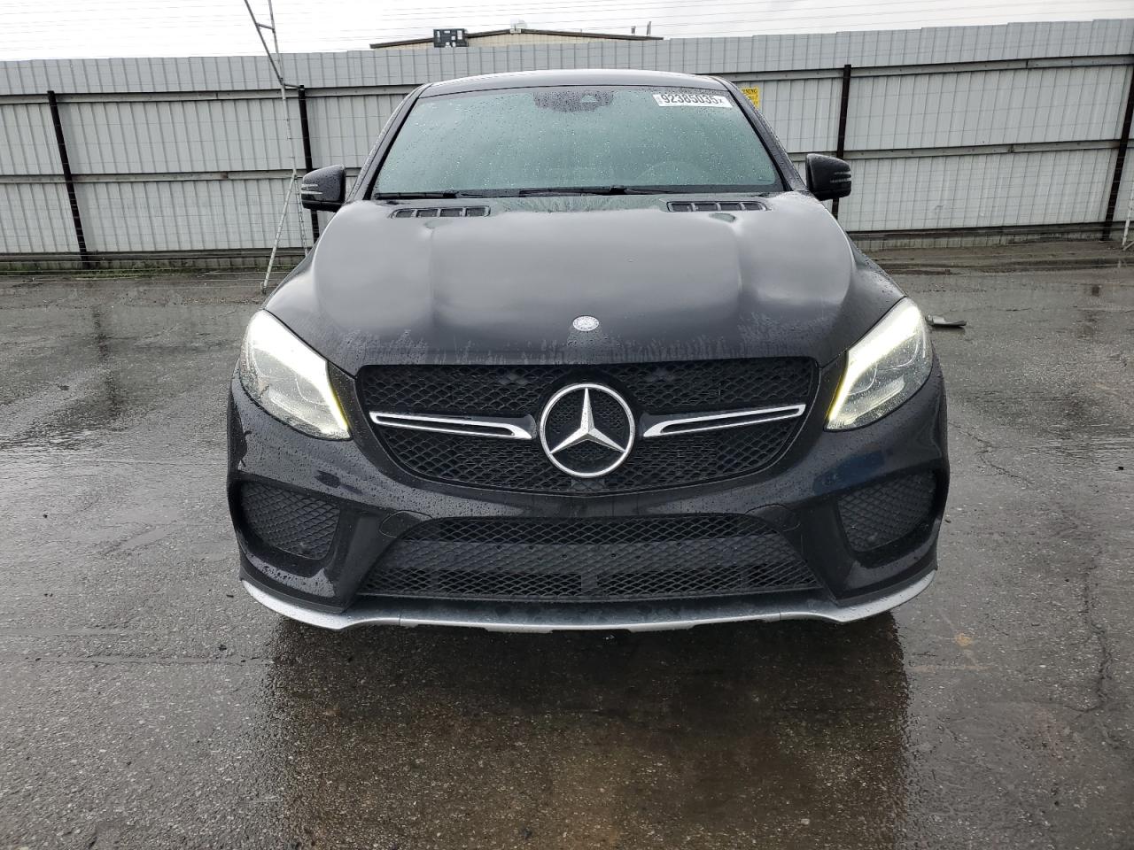 Mercedes-Benz GLE 450 4matic Image 3