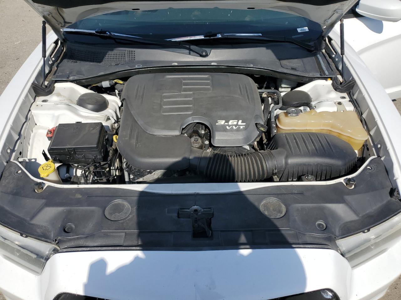 Dodge Charger Se Image 12