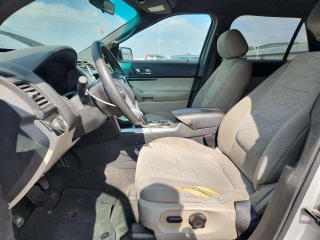 Ford Explorer Image 12