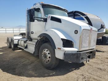  Salvage Kenworth T880