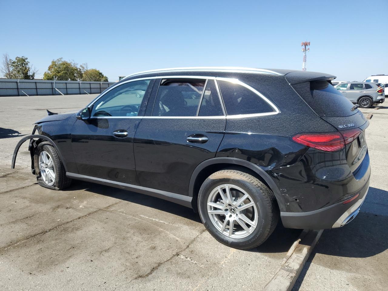 Mercedes-Benz GLC 300 Image 10
