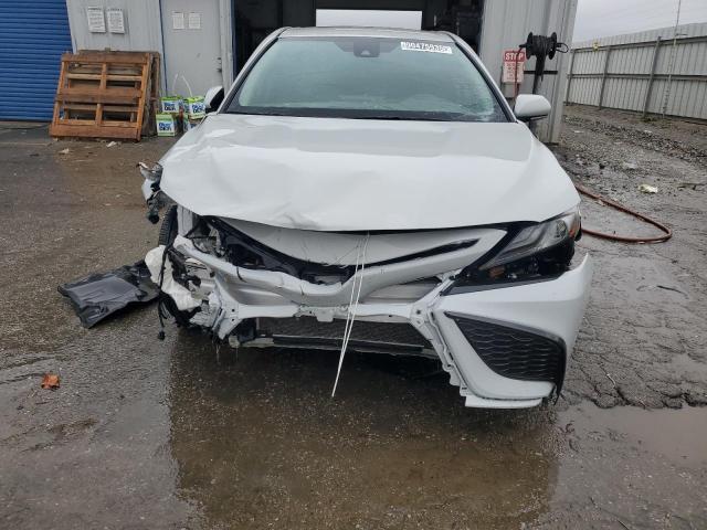 Toyota Camry Xse Image 4