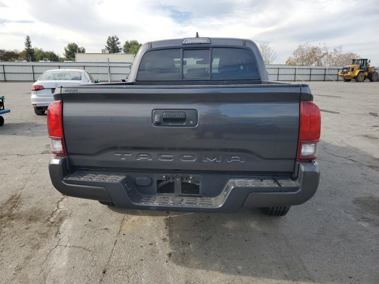 Toyota Tacoma Double Cab Image 7