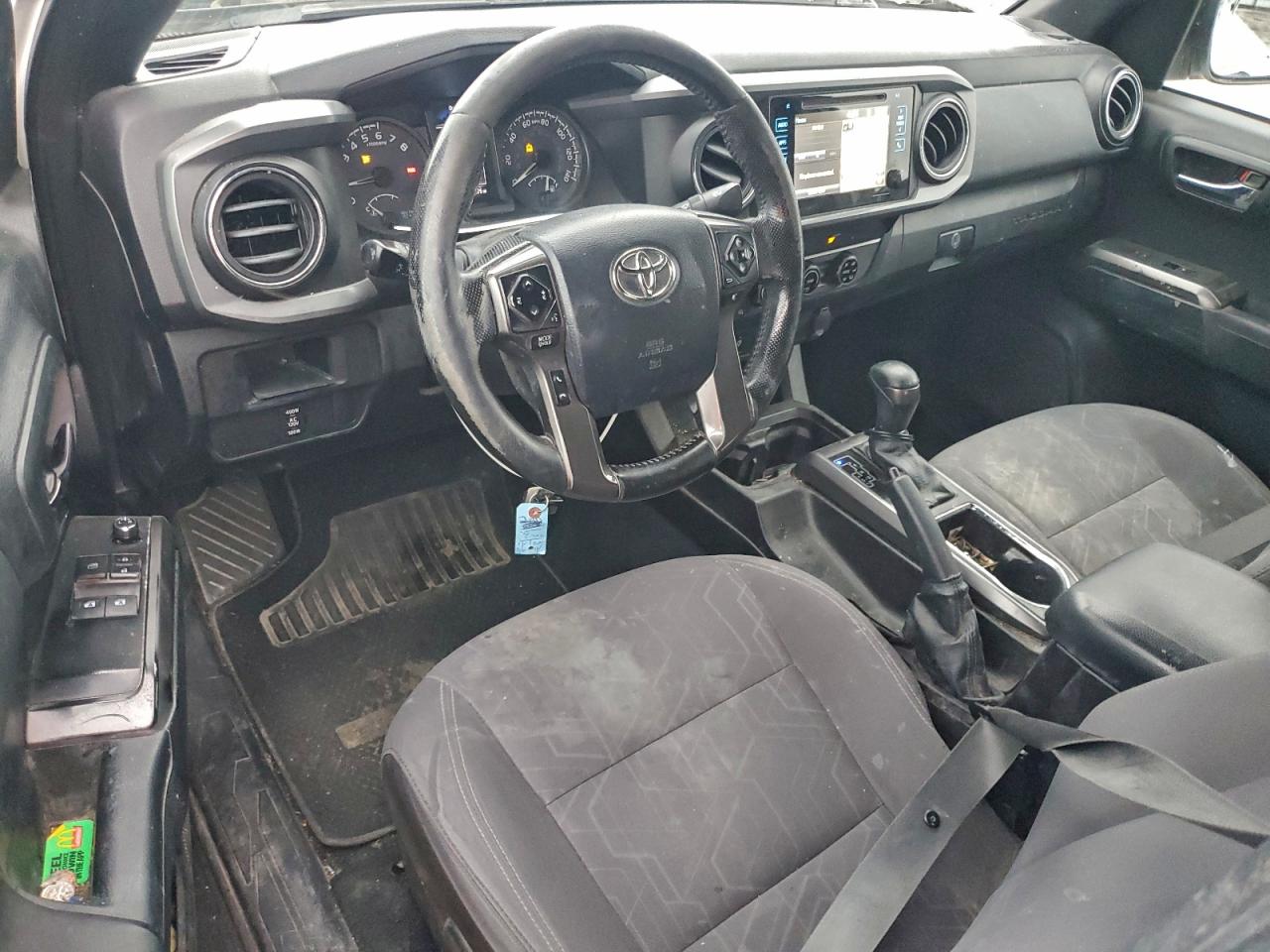 Toyota Tacoma Access Cab Image 13
